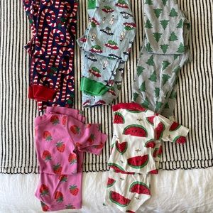 Hanna Andersson size 6-7 pajamas, 5 pairs